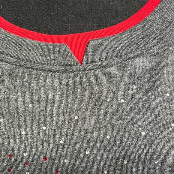 NWT Heritage Charm Women’s Christmas Sweatshirt with Fleece lined - Picture 3 of 5